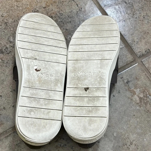 VINCE Blair 5 Slip-On Sneaker DK Smoke Le size 7.5M - EUC. - Picture 6 of 6